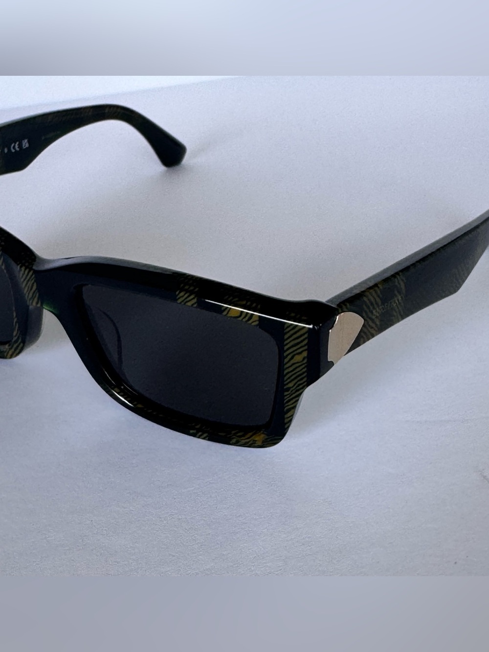 NWT Burberry BE4443F 4225/87 Check Green Rectangle Sunglasses Made in Italy - Picture 4 of 10